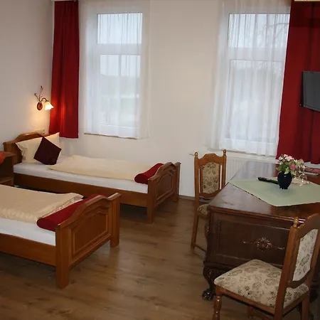 Fuerstenhof Landgasthaus & Konukevi Erfurt