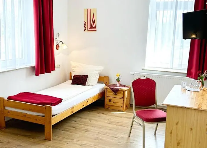 Fuerstenhof Landgasthaus & Konukevi