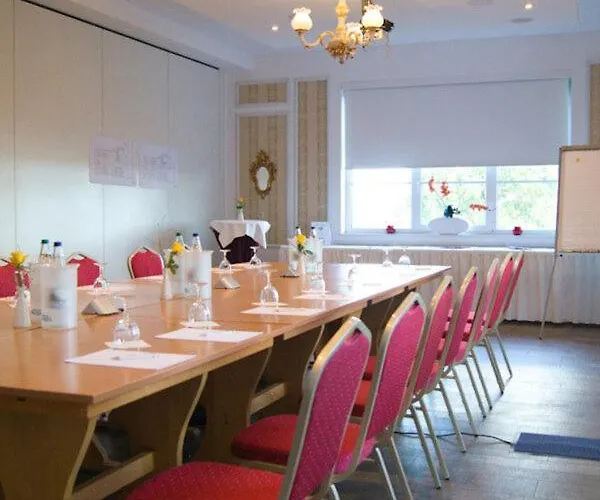 Fuerstenhof Landgasthaus & Konukevi 3*